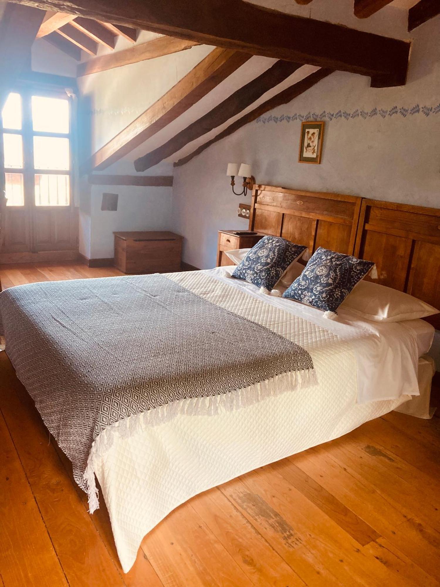 Posada La Trebede Perrozo Exterior foto