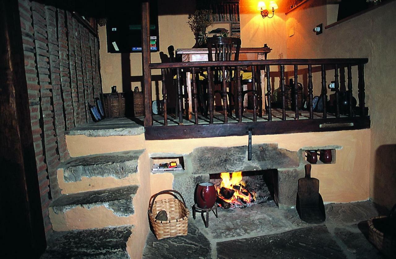 Posada La Trebede Perrozo Exterior foto